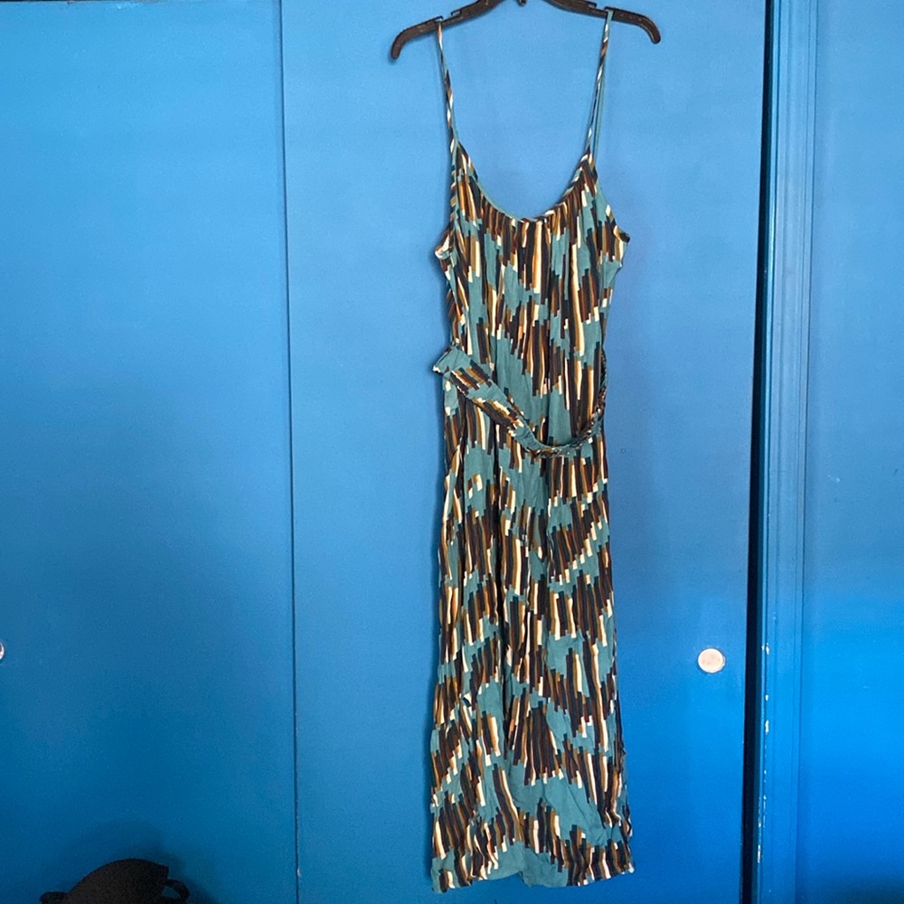 Women’s summer dress. XL. Never worn.